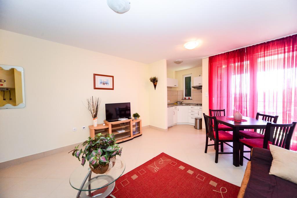 Apartments Ivan Задар Екстериор снимка